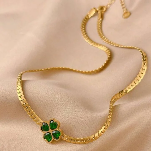 Green Heart Flower Stainless Steel Chain Necklace For Women. - Picture 4 of 6